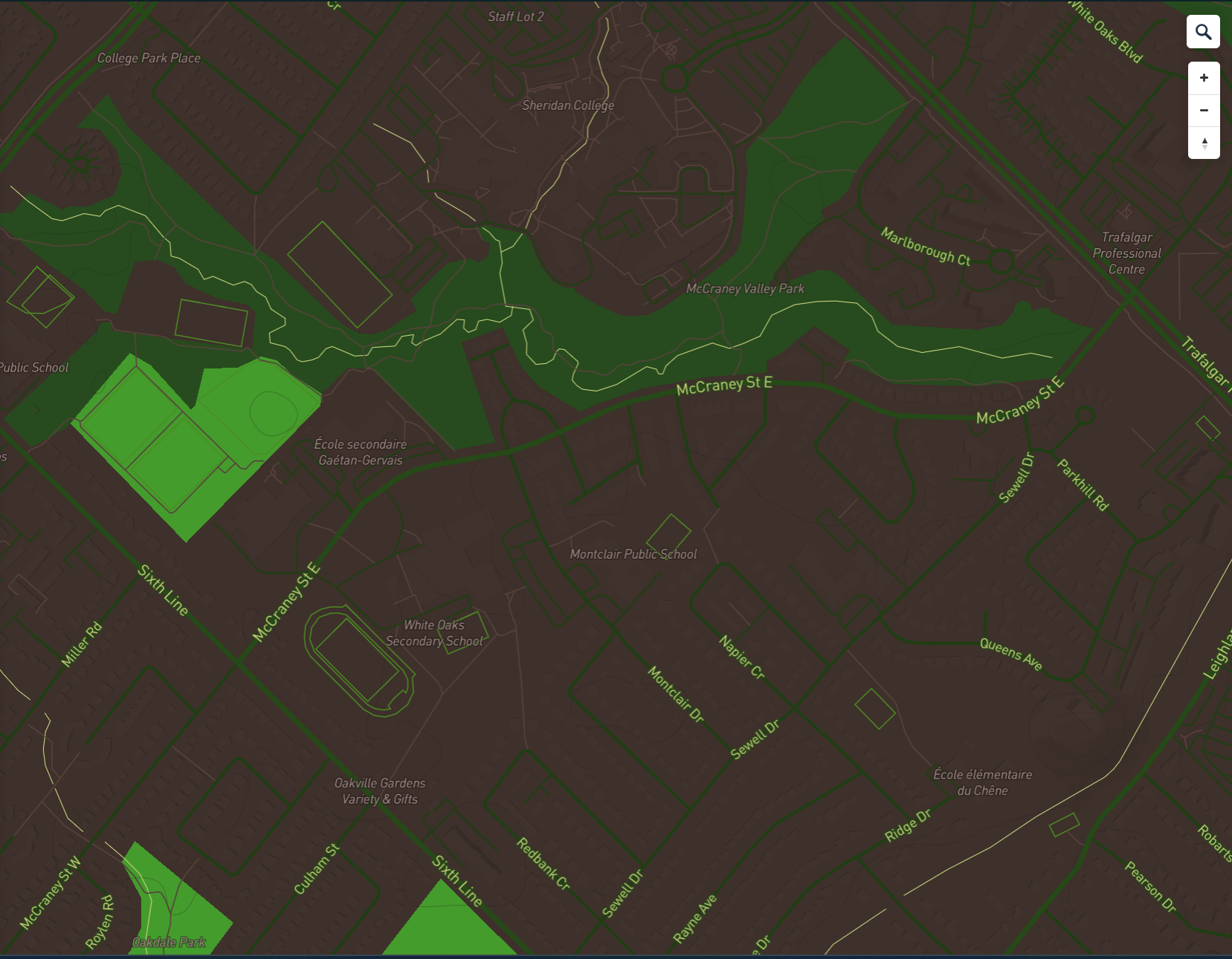 I really like the colour scheme from the beetle with all the greens and browns so I wanted to look arouind Oakville with it!